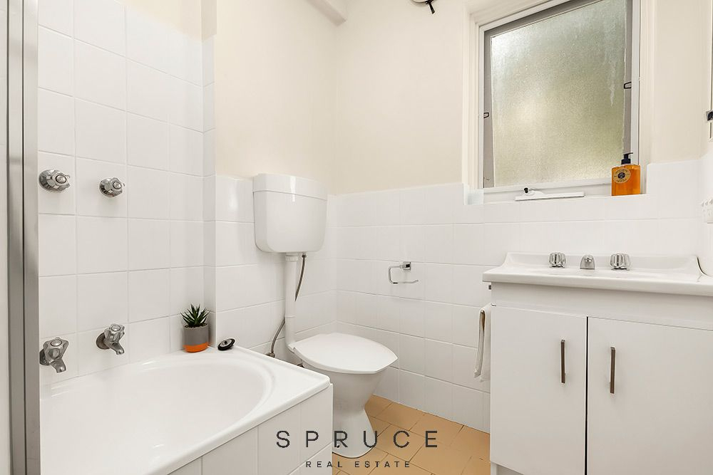 10/93 Ormond Road Elwood