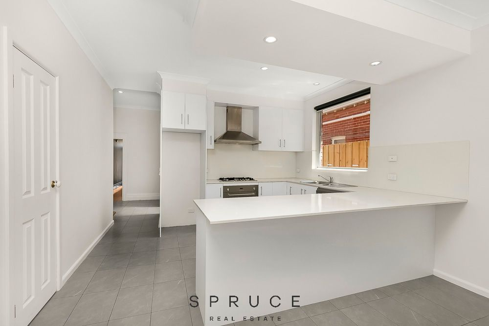 MODERN FAMILY LIVING - 3 Bed + Study, 2 Bath, 0 Car