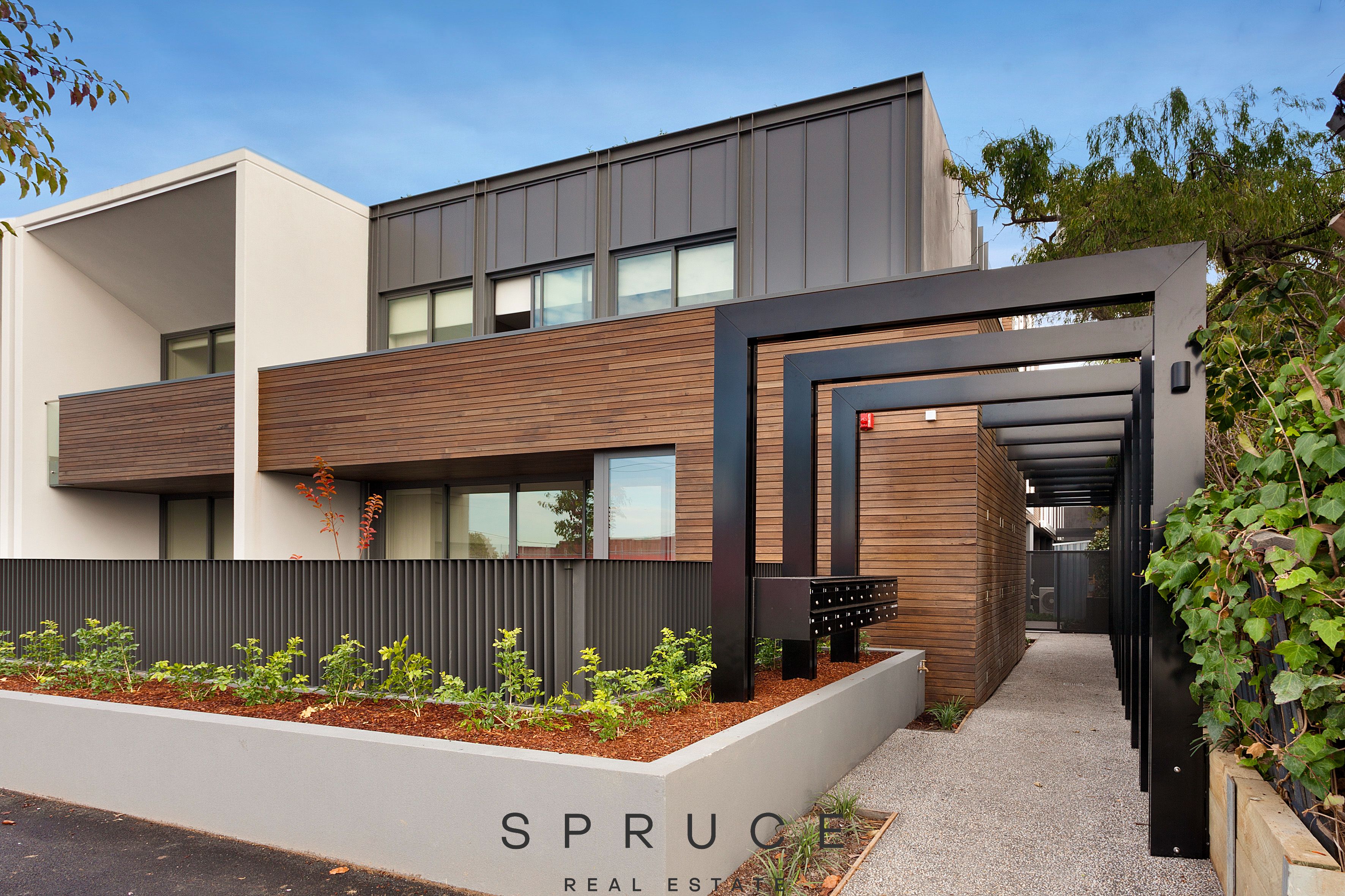 C105/20 Leonard Cresent Ascot Vale