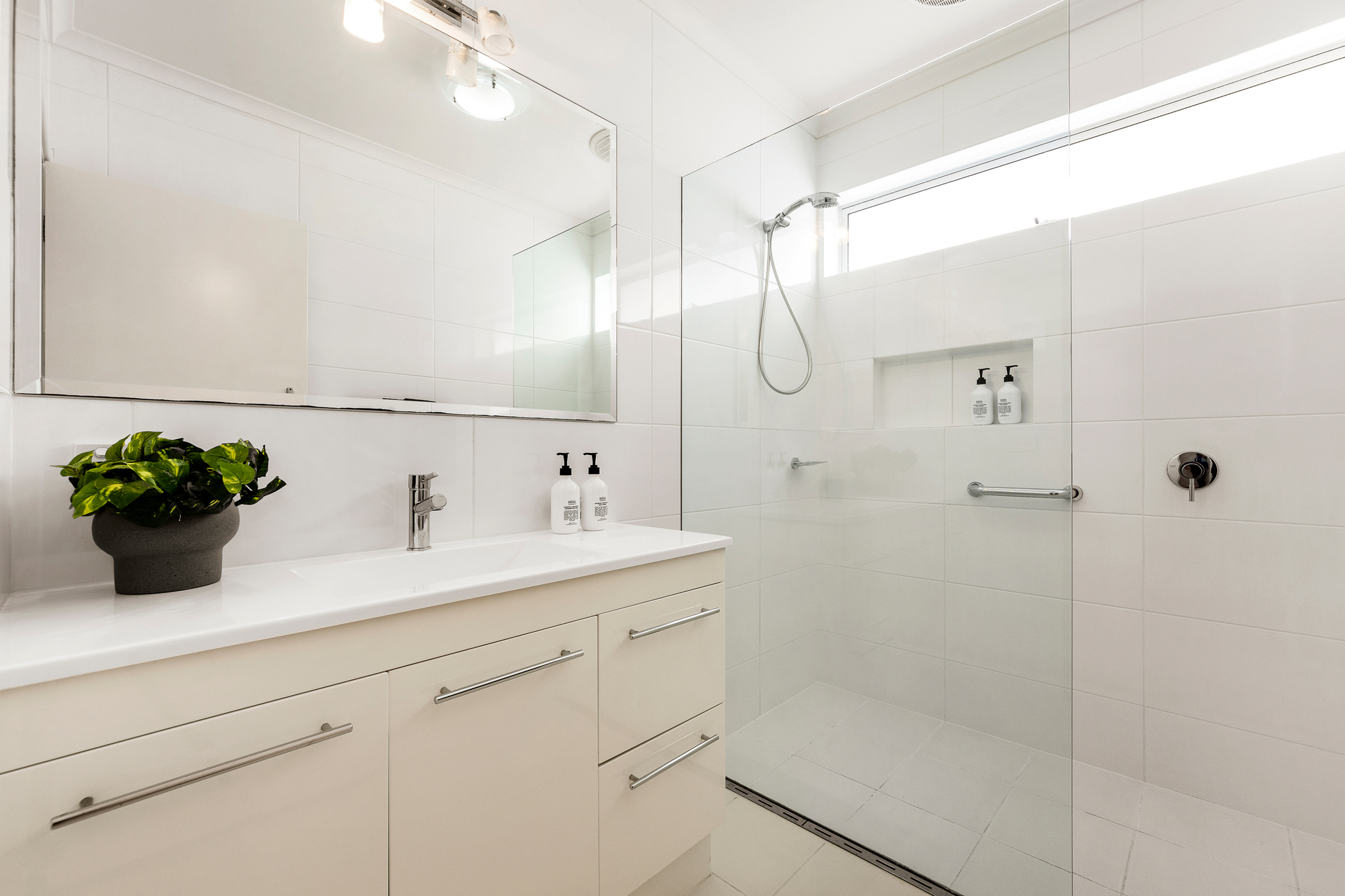 4/5 William Street Brighton