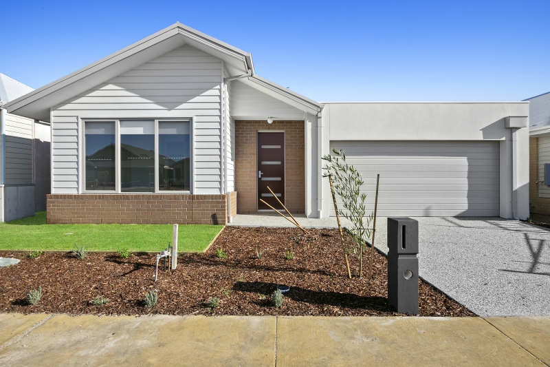 69 Point Boulevard Point Lonsdale