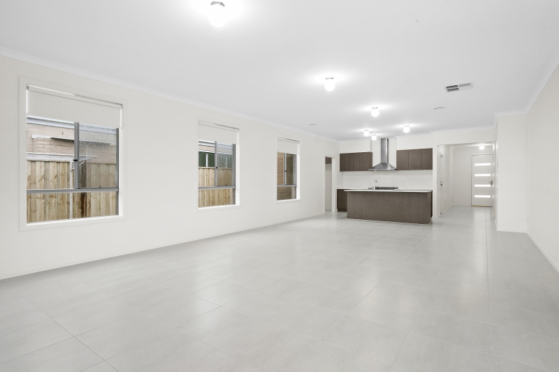 69 Point Boulevard Point Lonsdale